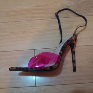 Fashion Nova strappy summer shoes!